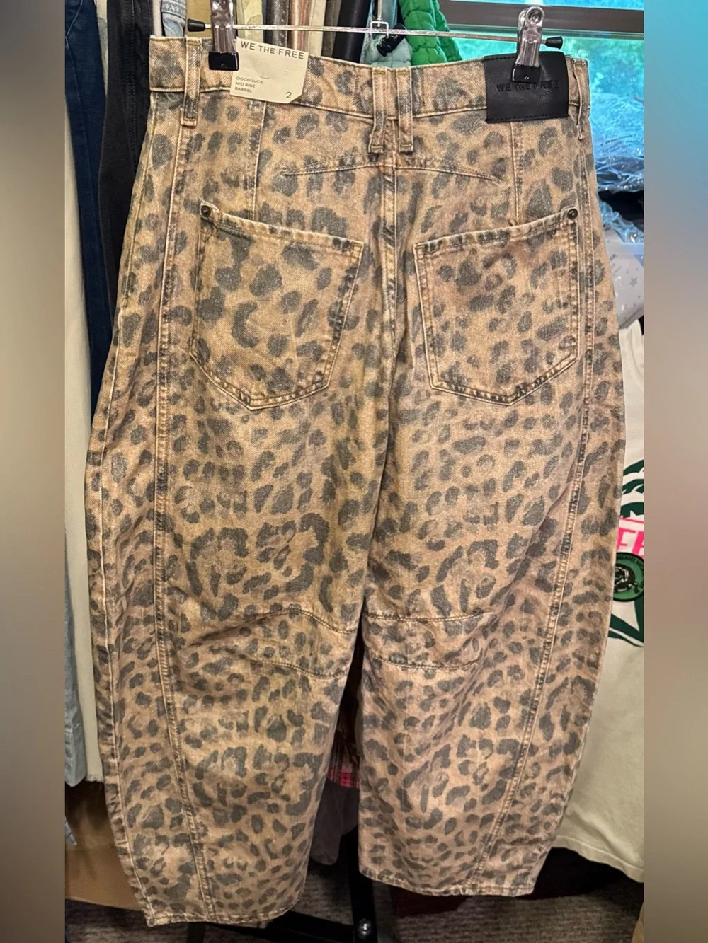NWOT Free People We The Free Good Luck Printed Barrel Jeans - brown sugar - 28 - Picture 11 of 12